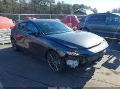 JM1BPAMM2K1141396 2019 MAZDA 3