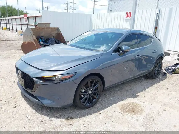 JM1BPAMM2R1654464 2024 MAZDA 3 - Image 2