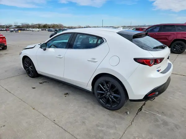 JM1BPAMM2R1707437 2024 MAZDA 3 - Image 2