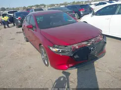 JM1BPAMM4K1117813 2019 MAZDA 3
