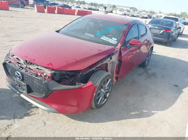 JM1BPAMM4K1117813 2019 MAZDA 3 - Image 2