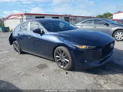 JM1BPAMM5K1137875 2019 MAZDA 3