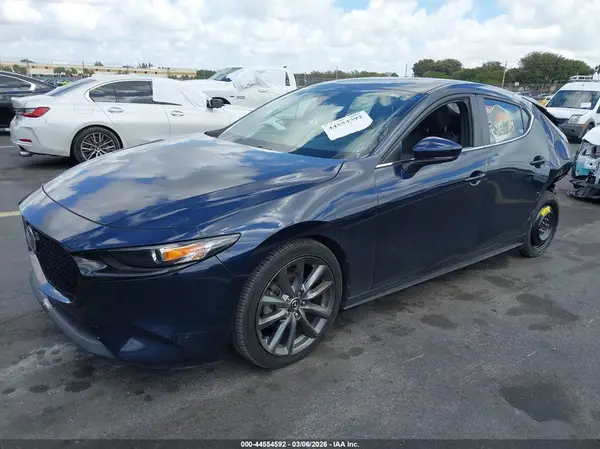 JM1BPAMM6K1140400 2019 MAZDA 3 - Image 2