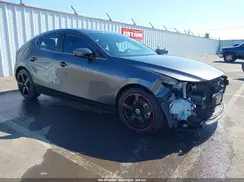 JM1BPAMM7K1143337 2019 MAZDA 3