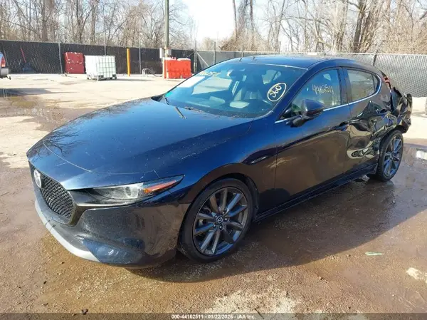 JM1BPAMM8K1111223 2019 MAZDA 3 - Image 2