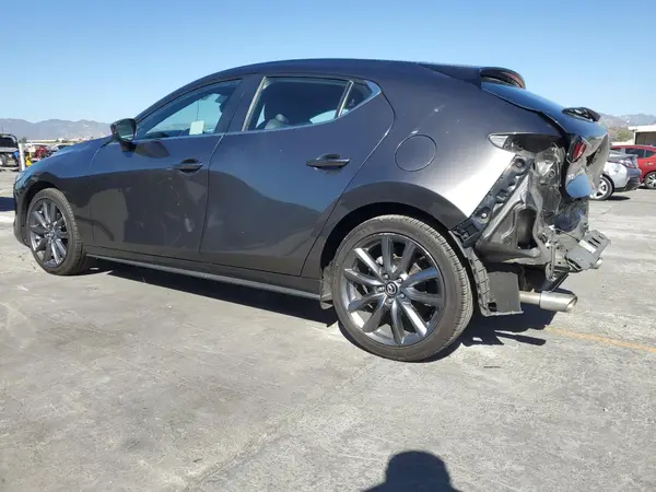 JM1BPAMM8K1143749 2019 MAZDA 3 - Image 2