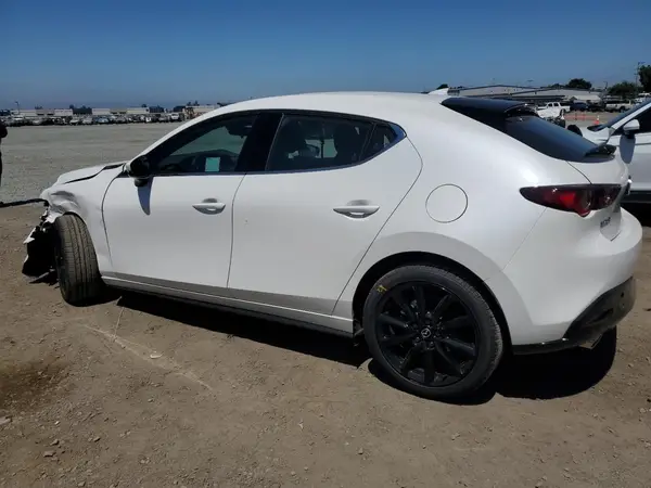 JM1BPAMM8S1783623 2025 MAZDA 3 - Image 2