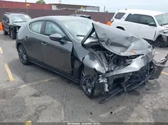 JM1BPAMM9K1138060 2019 MAZDA 3