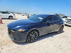 JM1BPAMMXK1146751 2019 MAZDA 3