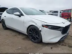 JM1BPANM1K1128833 2019 MAZDA 3