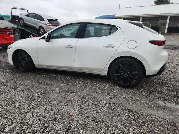 JM1BPANM3K1129580 2019 MAZDA 3 - Image 2