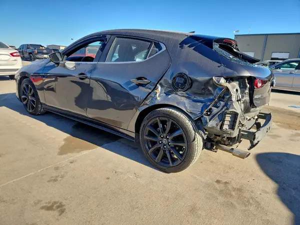JM1BPANM3K1140482 2019 MAZDA 3 - Image 2