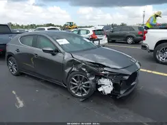 JM1BPANM3K1140563 2019 MAZDA 3