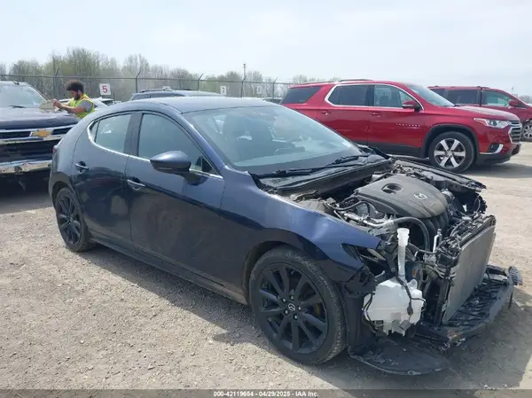 JM1BPANM4K1115882 2019 MAZDA 3 - Image 1