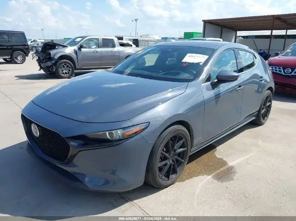 JM1BPANM4K1135114 2019 MAZDA 3 - Image 2