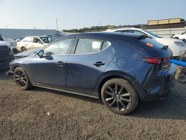 JM1BPANM4K1140071 2019 MAZDA 3 - Image 2