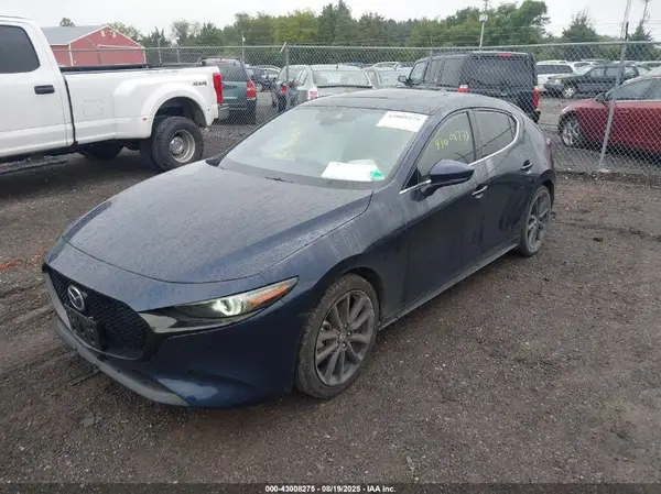 JM1BPANM8K1135116 2019 MAZDA 3 - Image 2