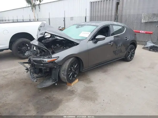 JM1BPANM8K1145158 2019 MAZDA 3 - Image 2