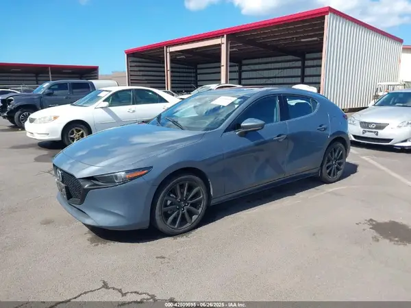 JM1BPANM8L1168134 2020 MAZDA 3 - Image 2