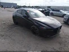 JM1BPANMXK1138910 2019 MAZDA 3