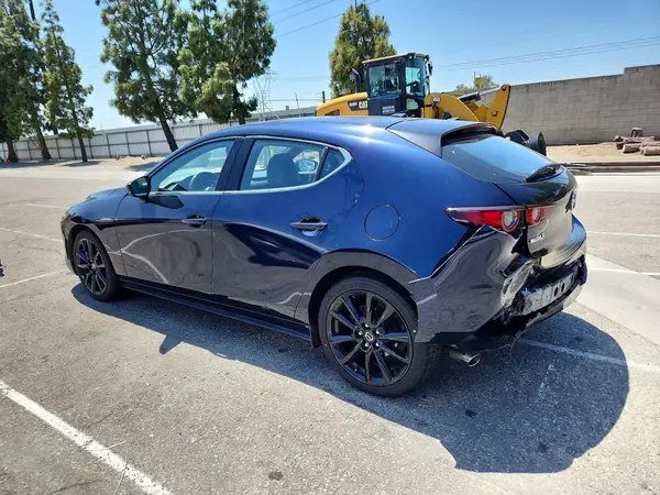 JM1BPANMXL1157202 2020 MAZDA 3 - Image 2
