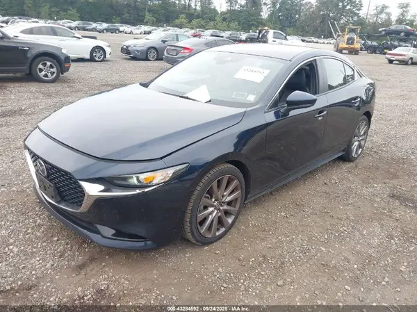 JM1BPBAM3K1144382 2019 MAZDA 3 - Image 2