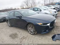 JM1BPBAM4K1138400 2019 MAZDA 3