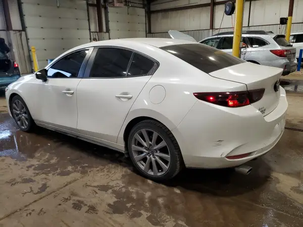 JM1BPBAM5K1120777 2019 MAZDA 3 - Image 2