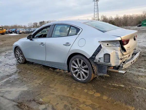 JM1BPBAM6K1132047 2019 MAZDA 3 - Image 2
