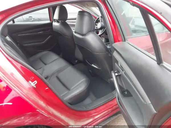 JM1BPBAM6K1132548 2019 MAZDA 3 - Image 8