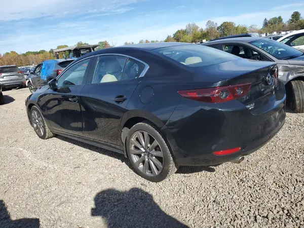 JM1BPBAM6K1140956 2019 MAZDA 3 - Image 2