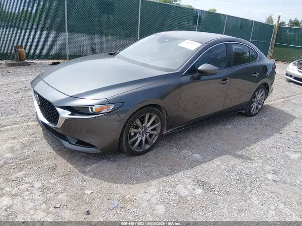 JM1BPBAM8K1118568 2019 MAZDA 3 - Image 2