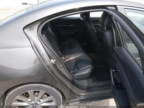 JM1BPBAM8K1118568 2019 MAZDA 3 - Image 8