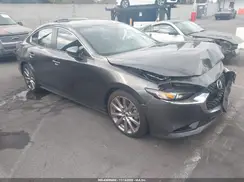 JM1BPBAMXK1116658 2019 MAZDA 3