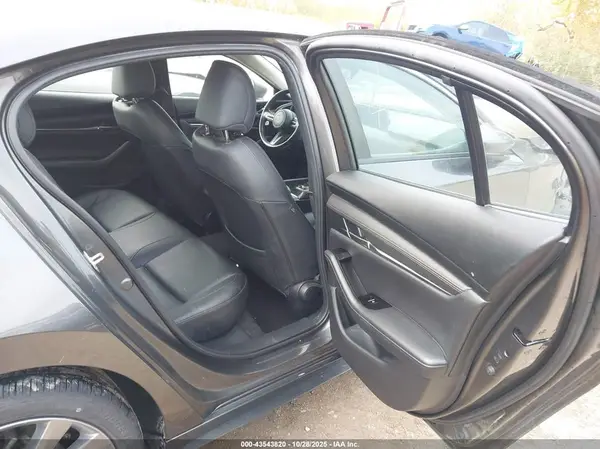 JM1BPBCL1M1328792 2021 MAZDA 3 - Image 8