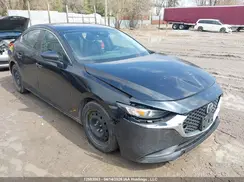 JM1BPBCM1K1144068 2019 MAZDA 3