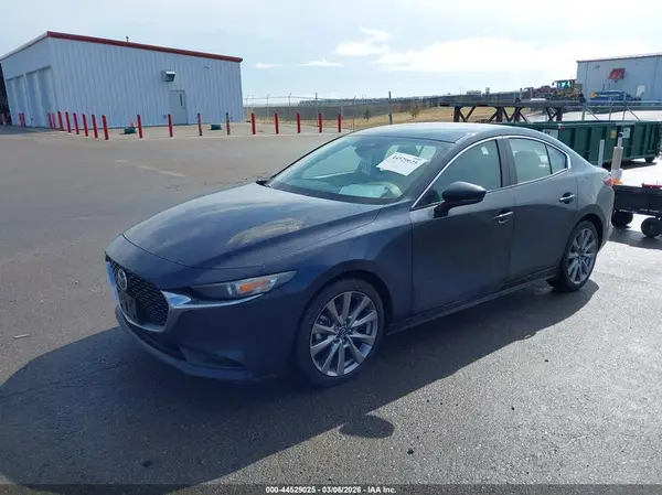 JM1BPBCM1L1162412 2020 MAZDA 3 - Image 2