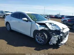JM1BPBCM2K1126274 2019 MAZDA 3