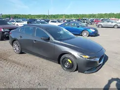 JM1BPBCM4K1111260 2019 MAZDA 3