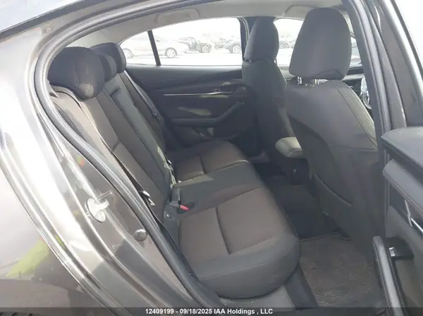 JM1BPBCM4K1135946 2019 MAZDA 3 - Image 8