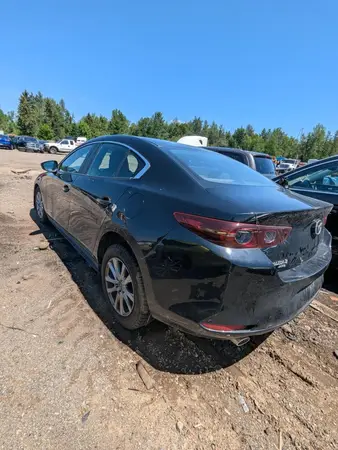 JM1BPBCM6K1141490 2019 MAZDA 3 - Image 2