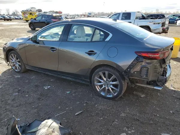 JM1BPBDM3K1147245 2019 MAZDA 3 - Image 2