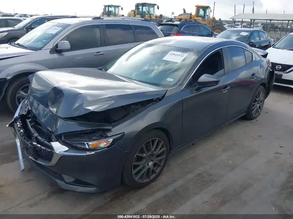 JM1BPBDM6K1118998 2019 MAZDA 3 - Image 2