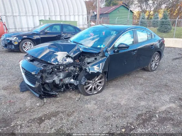 JM1BPBDM8L1172014 2020 MAZDA 3 - Image 2