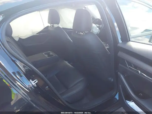 JM1BPBDM8L1172014 2020 MAZDA 3 - Image 8