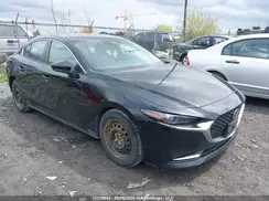 JM1BPBDY2M1336538 2021 MAZDA 3