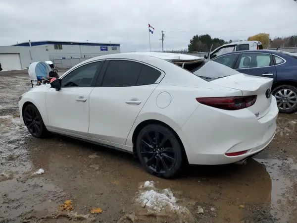 JM1BPBDYXM1321091 2021 MAZDA 3 - Image 2