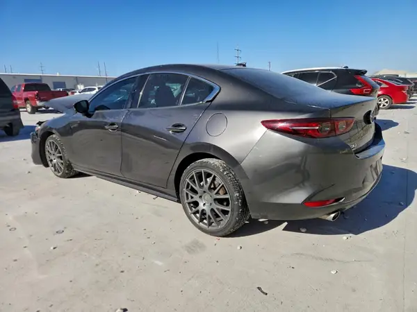 JM1BPBEM3K1133425 2019 MAZDA 3 - Image 2