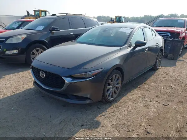 JM1BPBEM6K1133340 2019 MAZDA 3 - Image 2