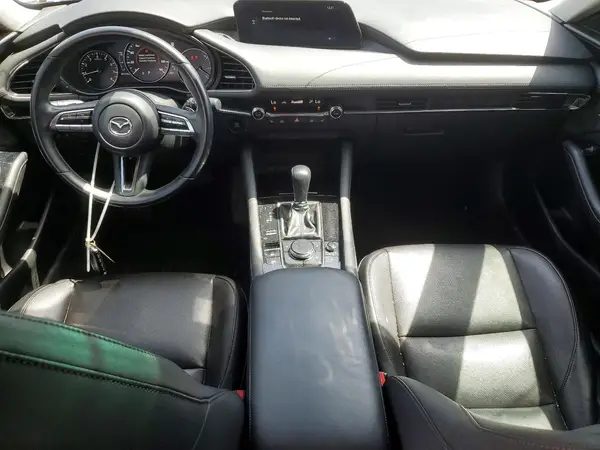 JM1BPBEM6K1134410 2019 MAZDA 3 - Image 8